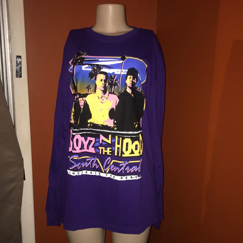 Graphic tee